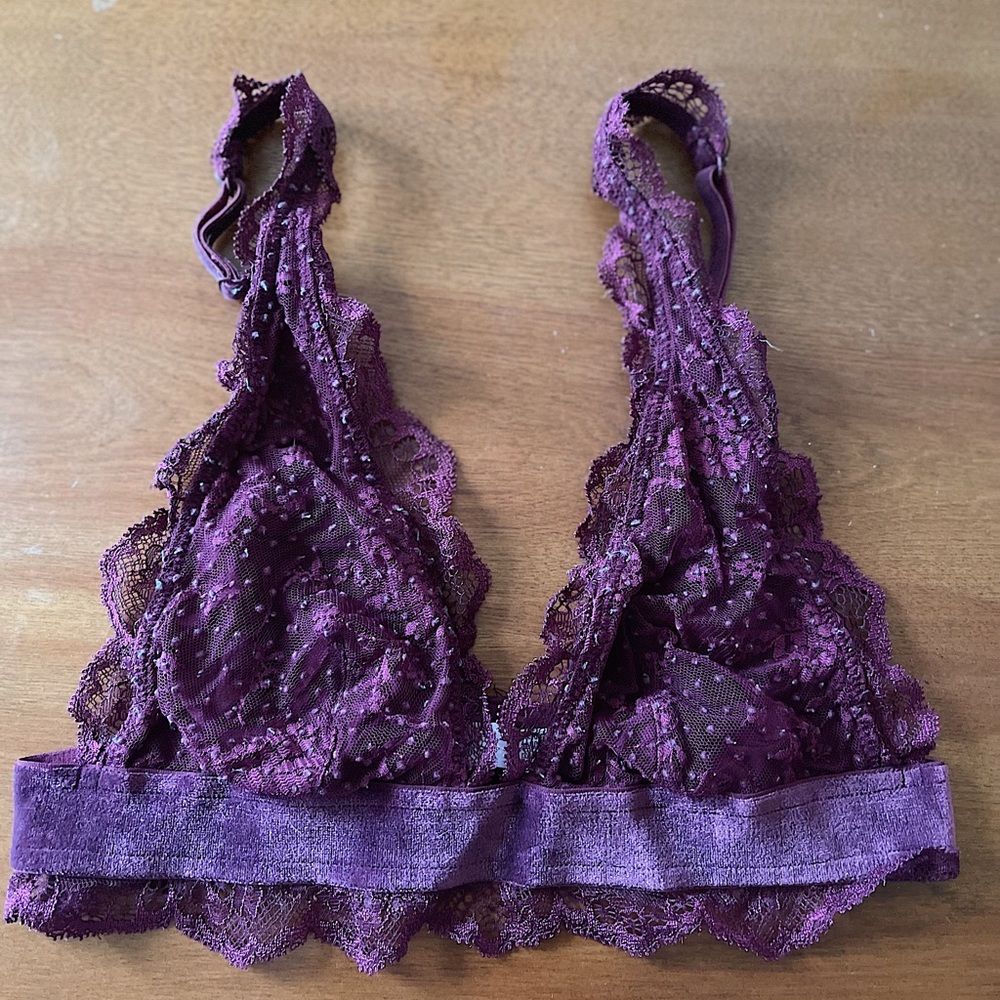 VICTORIAS SECRET purple lace bralette